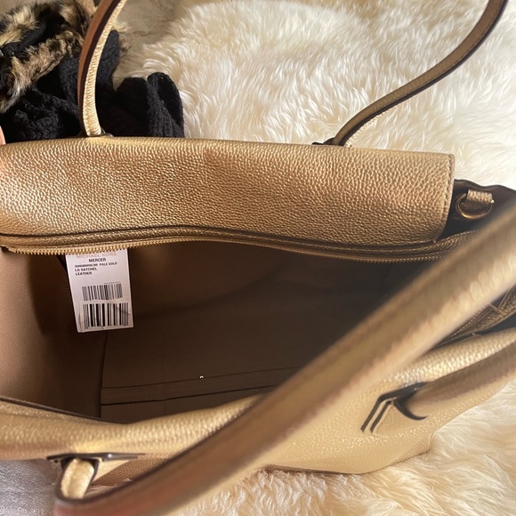 Michael Kors MERCER LEATHER CROSSBODY BAG - Picture 5 of 5